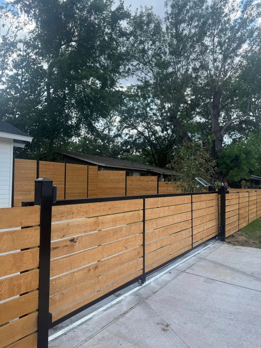 4' Horizontal Cedar Fence in Austin